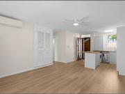 Prime Burleigh Location – Walk to the Beach!