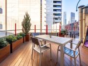 Prime CBD Studio Apartment: Fully Furnished with...