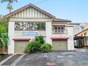 Prime Circa 1930 Commercial Building in the Heart of Lismore