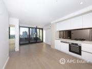 PRIME DOCKLANDS LOCATION WITH STUNNING CITYSCAPE VIEWS