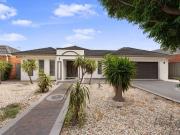 Prime Family Living on 608m² in the Heart of Craigieburn. !