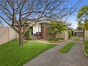 Prime Family Living or Development Opportunity in MWSCZ...