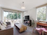 Prime Hawthorn East Living!