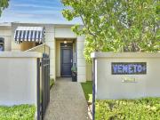 Prime inner city living on Olive Avenue