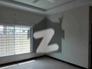 Prime Location 10 Marla House available for rent in...