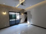 Prime Location 10 Marla House Situated In Central Park...
