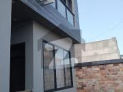 Prime Location 10 Marla House Up For Rent In Regi Model...