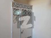 Prime Location 1150 Square Feet Flat For Grabs In DHA...