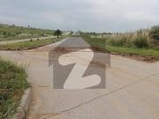 Prime Location 1 Kanal Plot For Sale