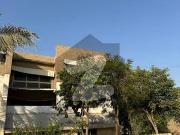 Prime Location 2300 Square Feet Flat In Sea View...