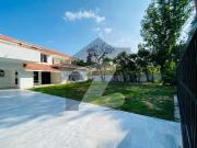 6 Beds Renovated with Huge Front Garden Luxury House...