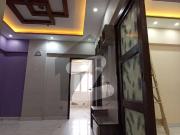 Prime Location 900 Square Feet Flat In Gulistan e Jauhar...