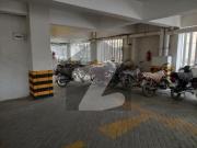 Prime Location 900 Square Feet Flat In Gulistan e Jauhar...