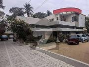 Prime location bunglow 1000 yard available pechs block 2