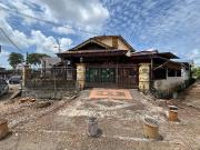 Prime Location Corner Lot Double Storey Taman Johor Jaya...