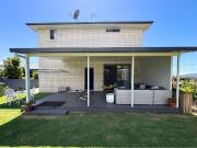 Prime Location Cosy 1 Bed Apartment with Utilities Included