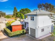 PRIME LOCATION IN EAST TAMWORTH