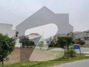 Prime Location Plot for Sale in Park View City...