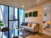 Prime Melbourne CBD Investment: Luxurious Large 1...