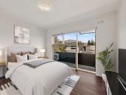 Prime Position in the Balwyn High School Zone – Light...