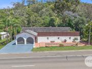 Prime Position Plus Rare Dual Double Lock Up Garages