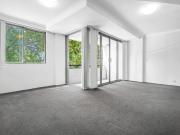 Prime Pyrmont Living: Spacious 2 Bedroom Apartment with...