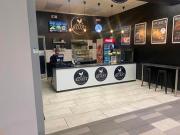 prime retail property in som main ro.