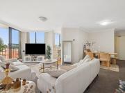 Prime Seaside Position with Opportunity to Modernise