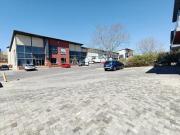 prime unit of 648 m² to let in the s.