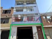 Primer Piso En Alquiler – Espacio Versátil Para Uso...