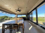 Primera Línea de Mar Casa en Alquiler en Costa Esmeralda...