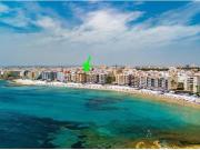 Primera Línea · Luminoso Estudio Reformado junto a la...