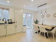 Princes Avenue, Enfield EN3, 3 bed detached house to...