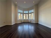 Princes Avenue, London, N10