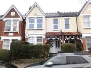 Princes Avenue, London, N22 2 bed flat to rent £2,050...