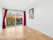 Princes Way, London SW19, 2 bed flat to rent, £2,200 pcm...