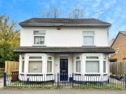 Priory Street, Nottingham NG7, 6 bed detached house to...