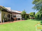 PRIVADA EXCLUSIVA DE 5 CASAS, EN BOSQUES DE LAS LOMAS...