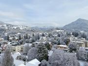 Privat: 3 Zi Wohnung mit Aussichtsbalkon & Tiefgarage
