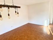 Privat: Hochwertige 2 Zimmer Wohnung mit Balkon in...