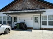 Private 1 Bedroom Garden Suite with Parking, Loft...