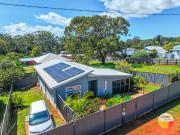 Private 3 Bedroom Retreat 1.3km to Ferry Terminal