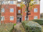 Private and Cosy Flat Near to city centre