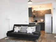 Private Flat Bills Included *Lease Overtake