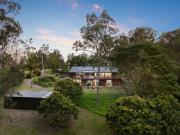 PRIVATE HINTERLAND RETREAT WITH MODERN FAMILY COMFORT