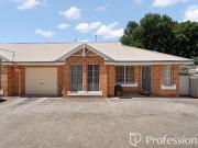 Private, Low Maintenance Townhouse Moments from the CBD