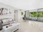 Private North Facing Apartment in Sought After Chiswick...