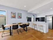 Private, Peaceful & Perfectly Positioned – Stylish...