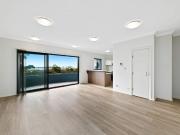 Private, Quiet and Convenient Executive Apartment