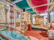 Private Retreat on a Huge Block in the Heart of Island...